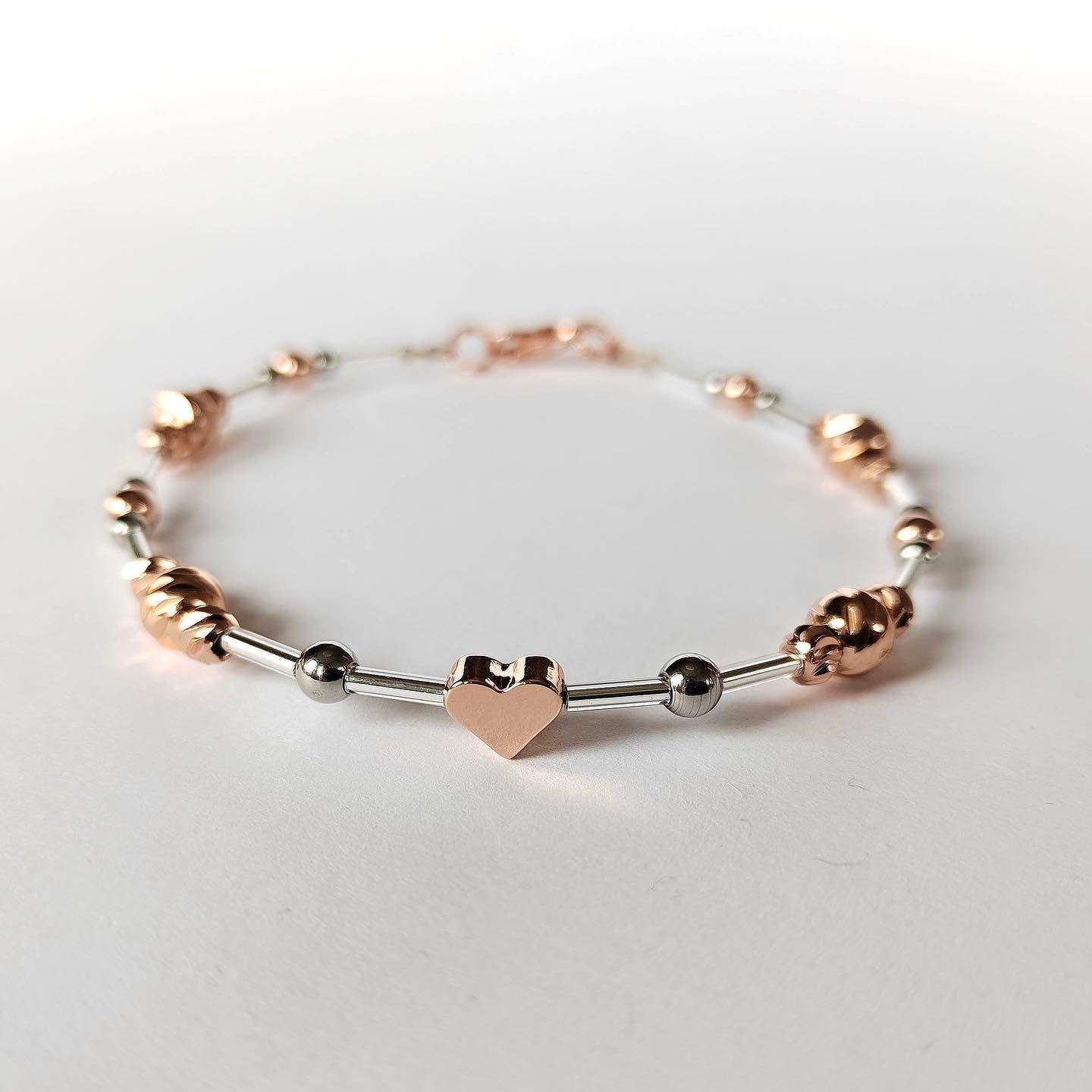 Náramek rose gold (č. 350)