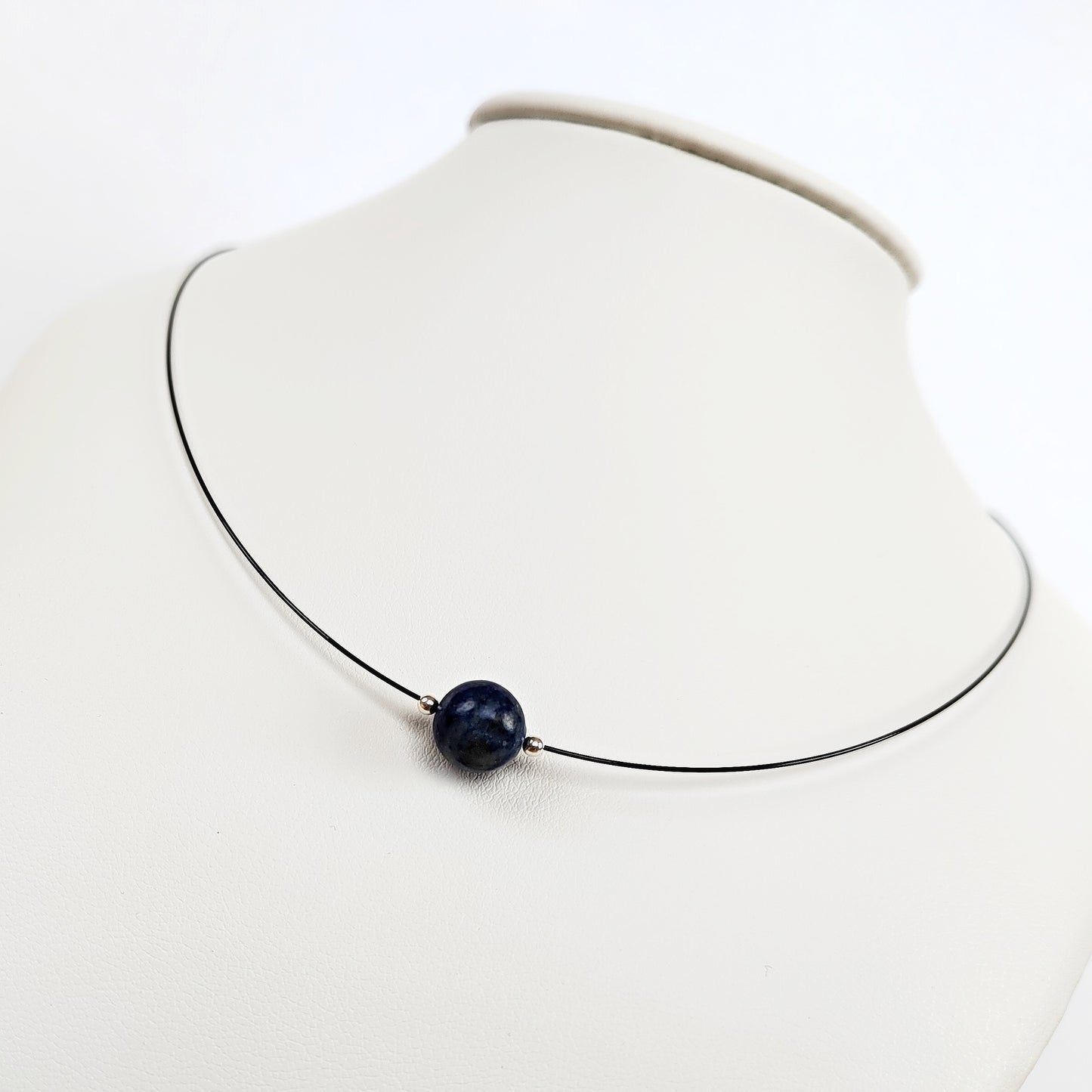Náhrdelník s lapis lazuli (č. 954)